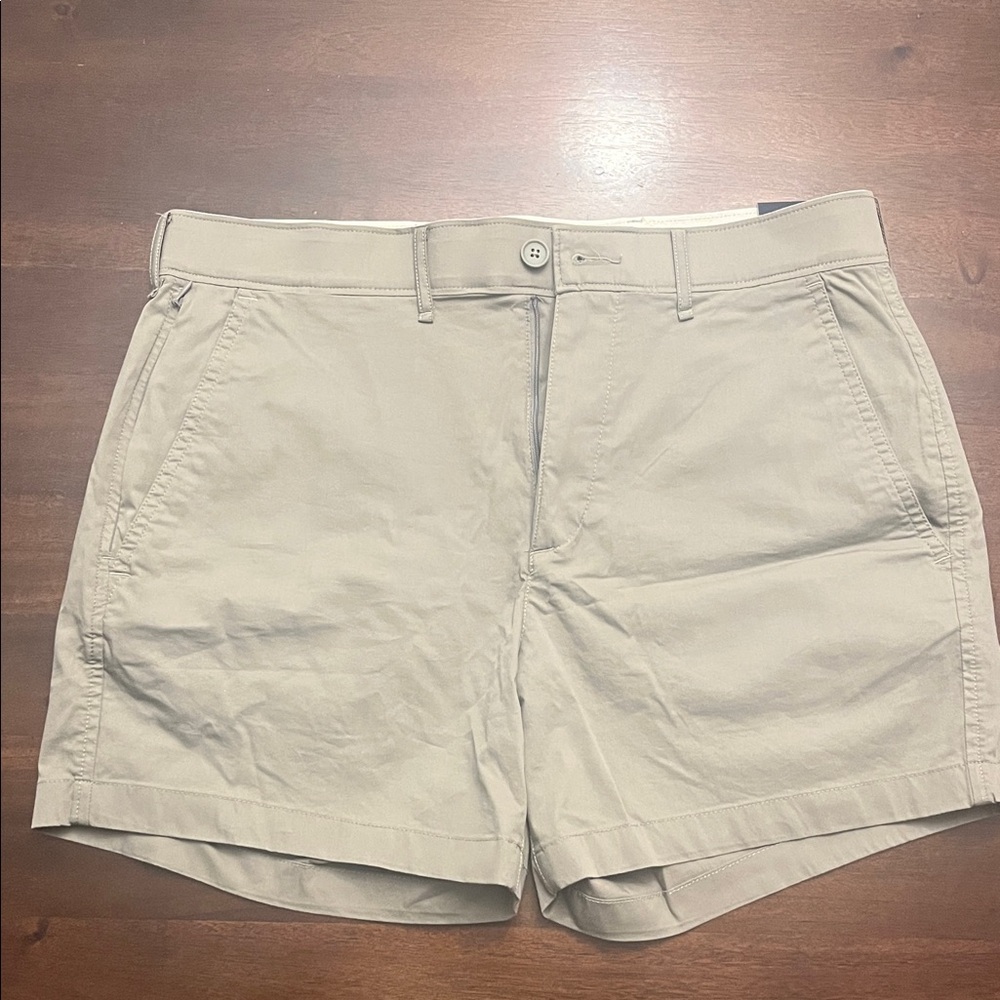 🌴 A&F Men’s 5” All Day Shorts